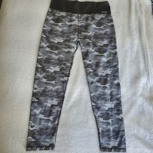 Reebok Gray Camo Leggings 2XL Workout Walking Yoga Running